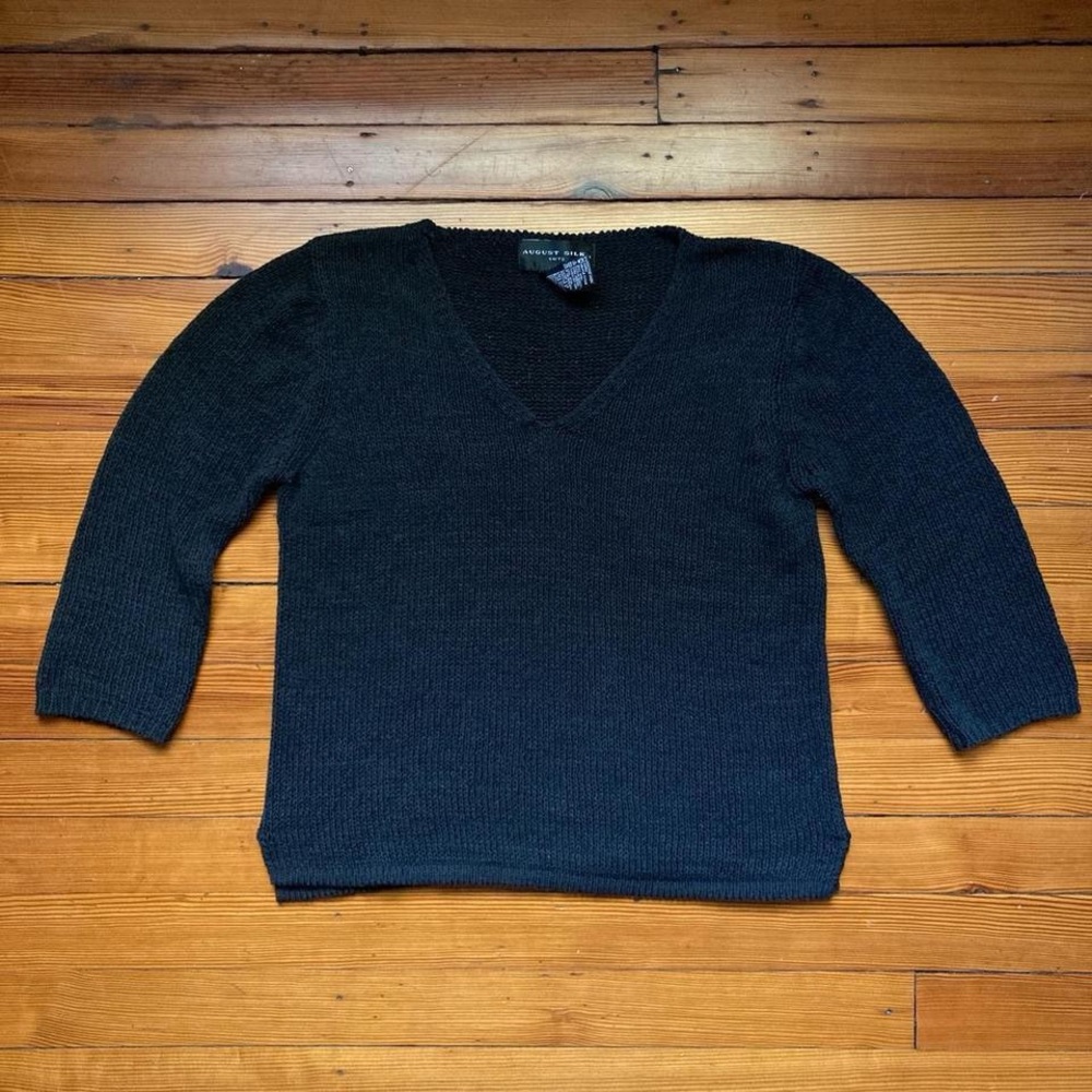 August Silk black v neck 3/4 sleeve sweater lightweight whimsygoth